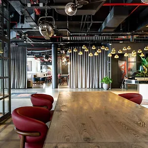 4* Otel Radisson Red Brussels