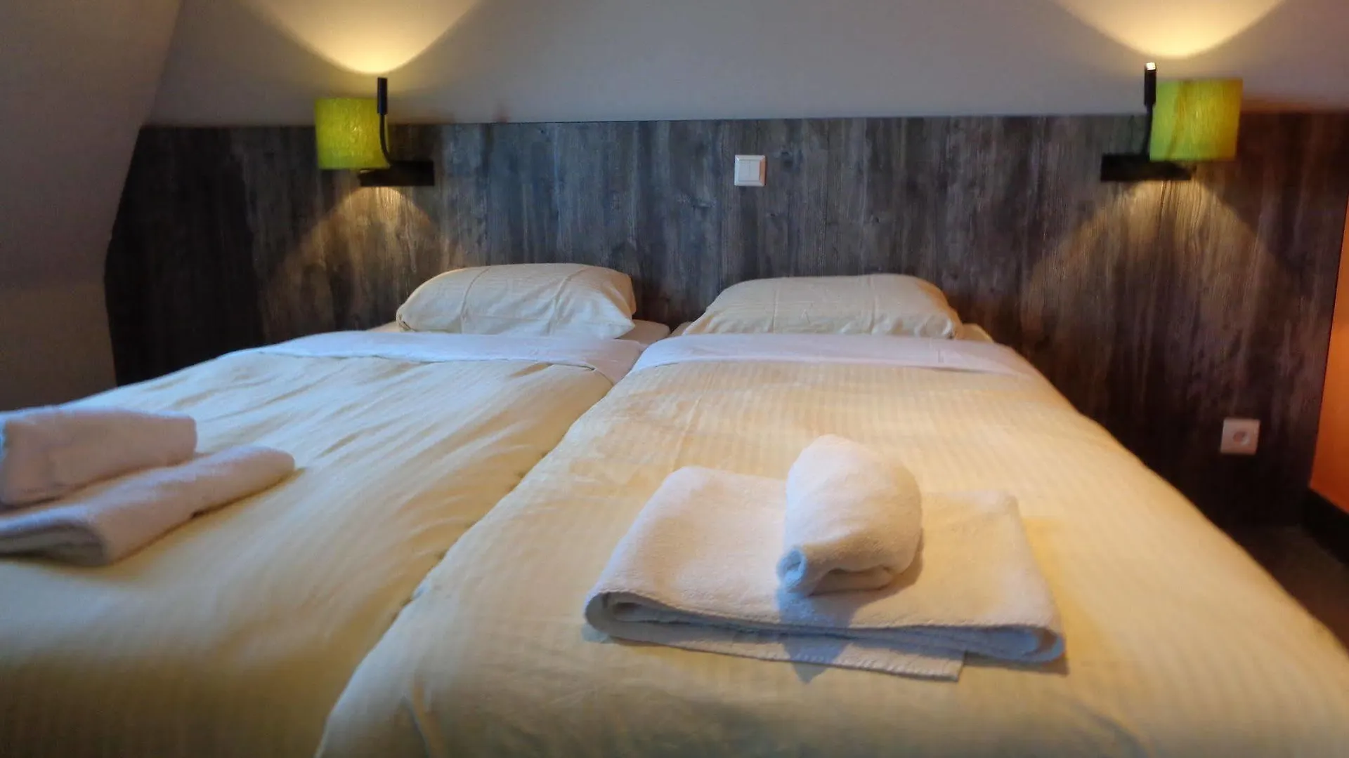 Brxxl 5 City Centre Hostel Brussels