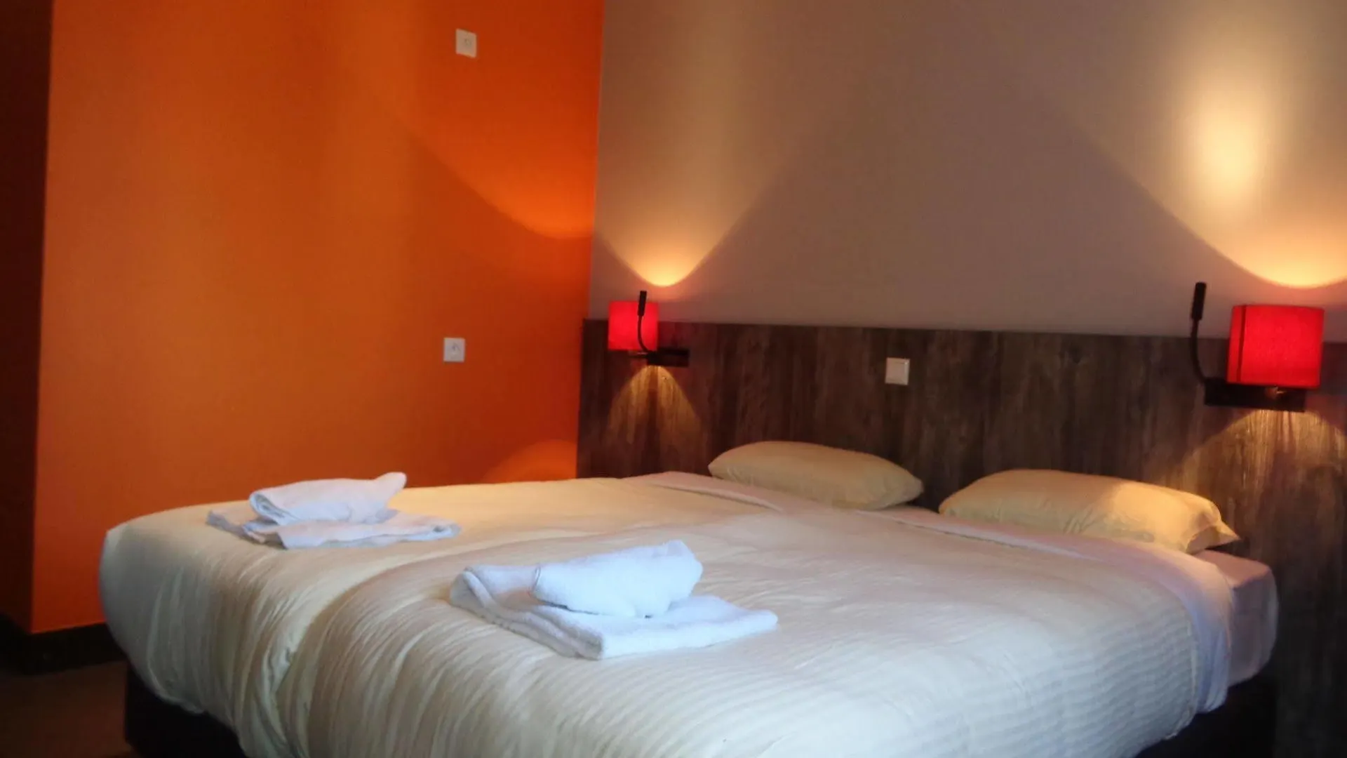 Brxxl 5 City Centre Hostel Brussels Belgium